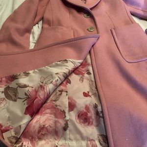 Ladies Banana Republic lined Coat